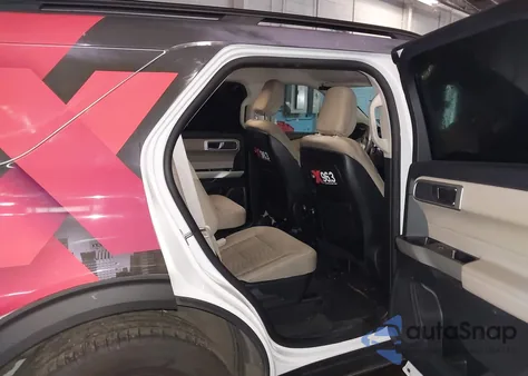 2020 Ford Explorer Xlt z USA, uszkodzony, nr VIN 1FMSK8DHXLGC72337